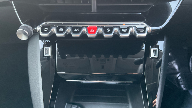 Peugeot 208 1.2 PureTech 100 Allure Premium + 5dr Petrol Hatchback